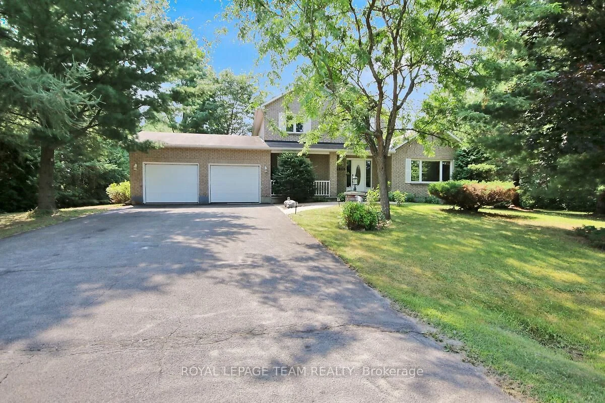 6616 SUNCREST Drive, Greely - Metcalfe - Osgoode - Vernon and Area, ON K4P 1B3