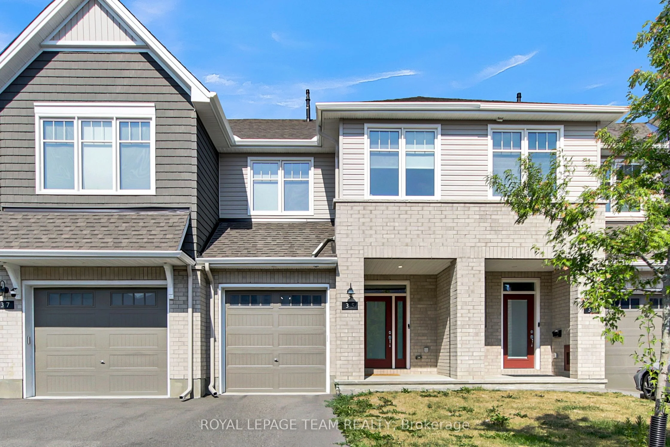 35 Mandevilla Crescent, Blossom Park - Airport and Area, ON K1T 0Y2