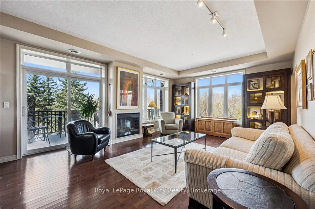 71 Bayberry Drive 212, Guelph, On N1g 5k9