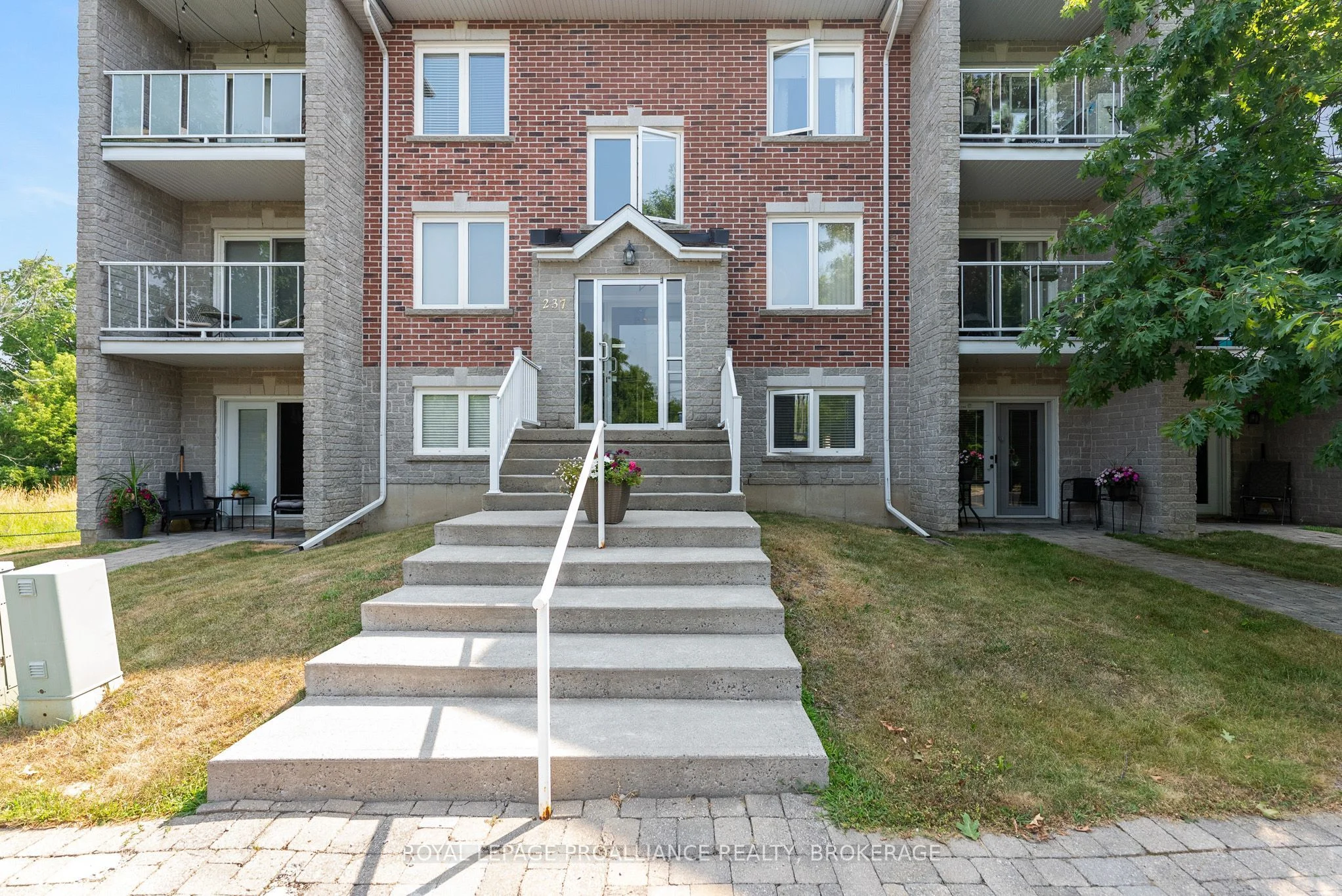 Condo Apartment in Gananoque