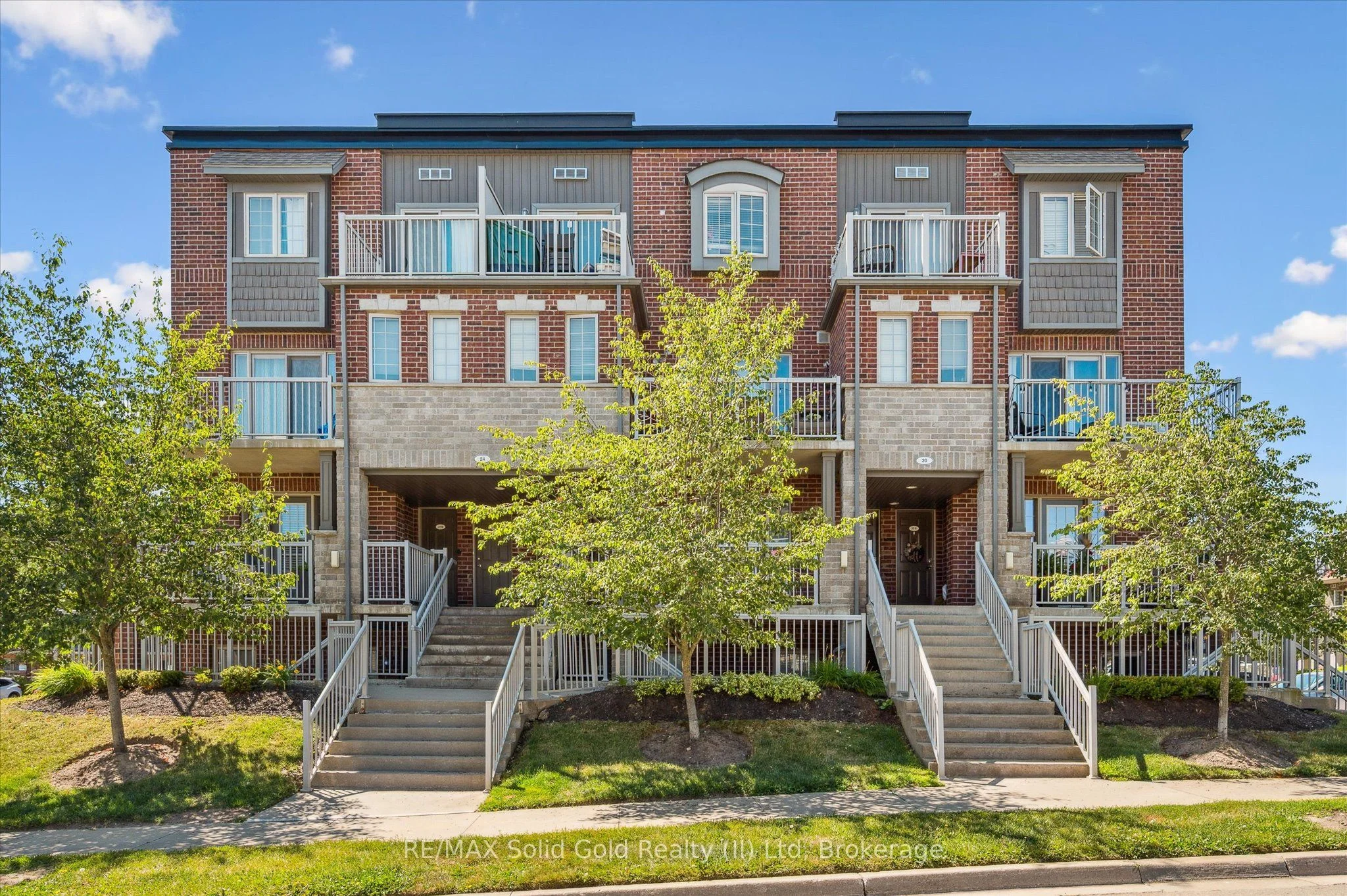 Condo Townhouse in Kitchener