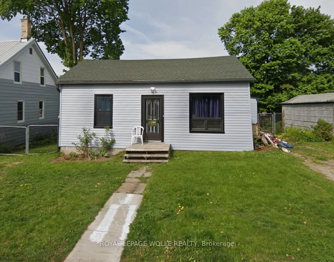 34 Centre Street, Woodstock, ON N4S 3X7
