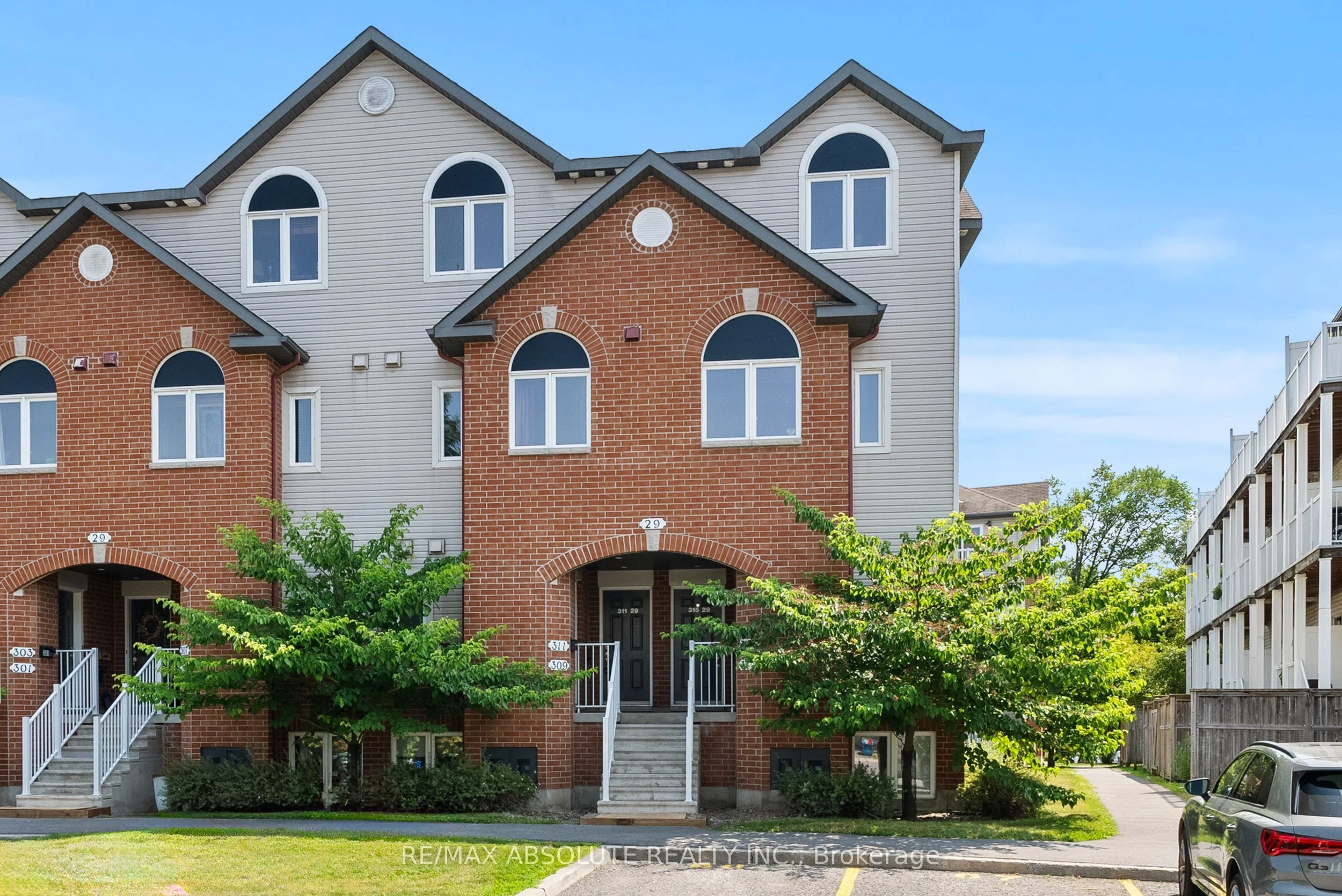 29 Jardin Private 311, Manor Park - Cardinal Glen and Area, ON K1K 2V6