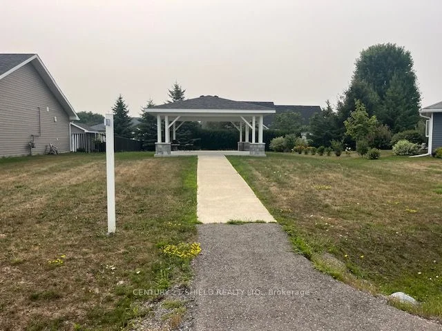 10718 West End Terrace, South Dundas, ON K0E 1K0