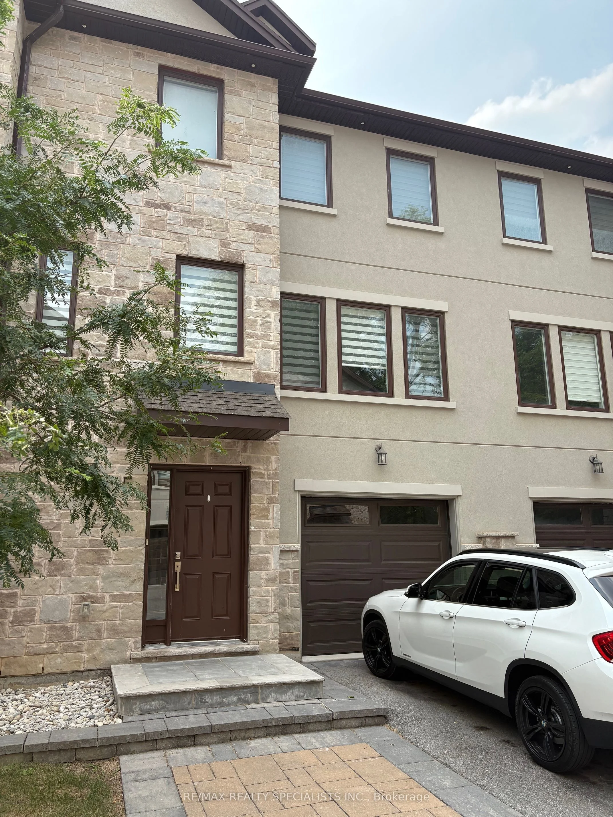 175-177 Russell Avenue 5, St. Catharines, ON L2R 1W7