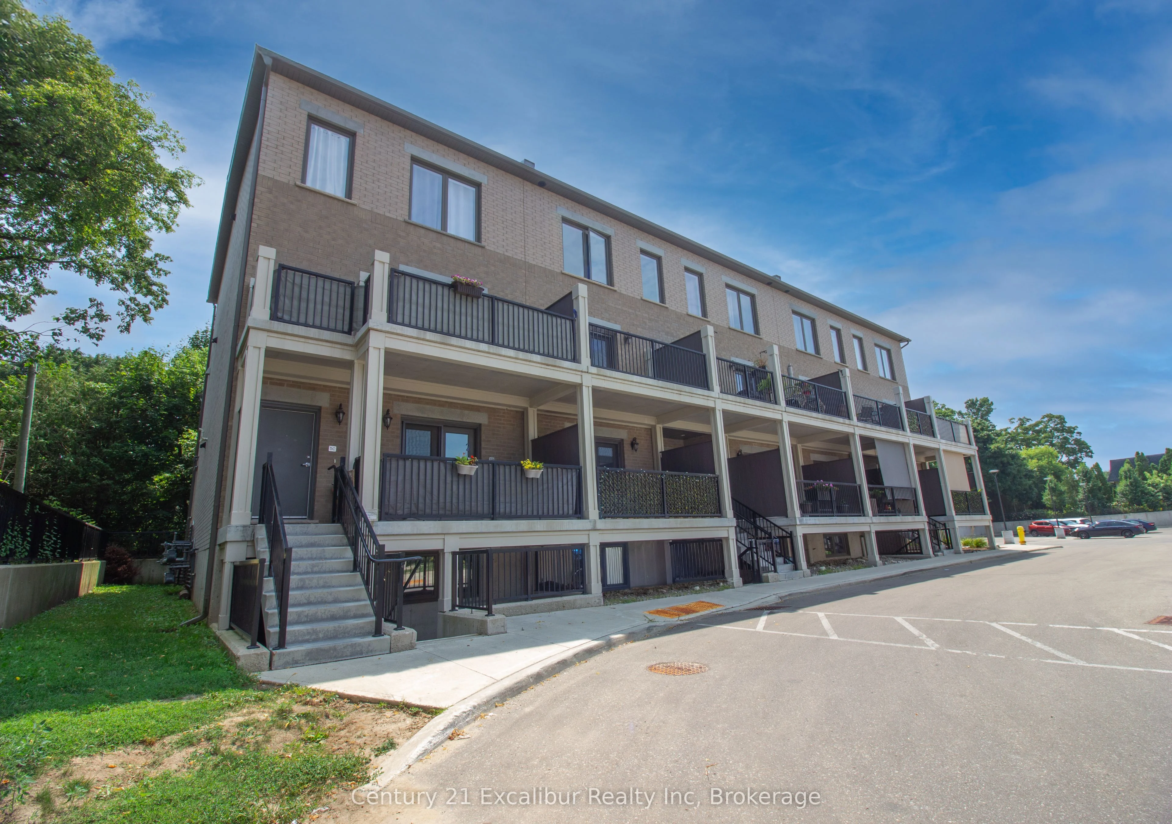 360 Queen Street E 5A, Centre Wellington, ON N1M 1T4