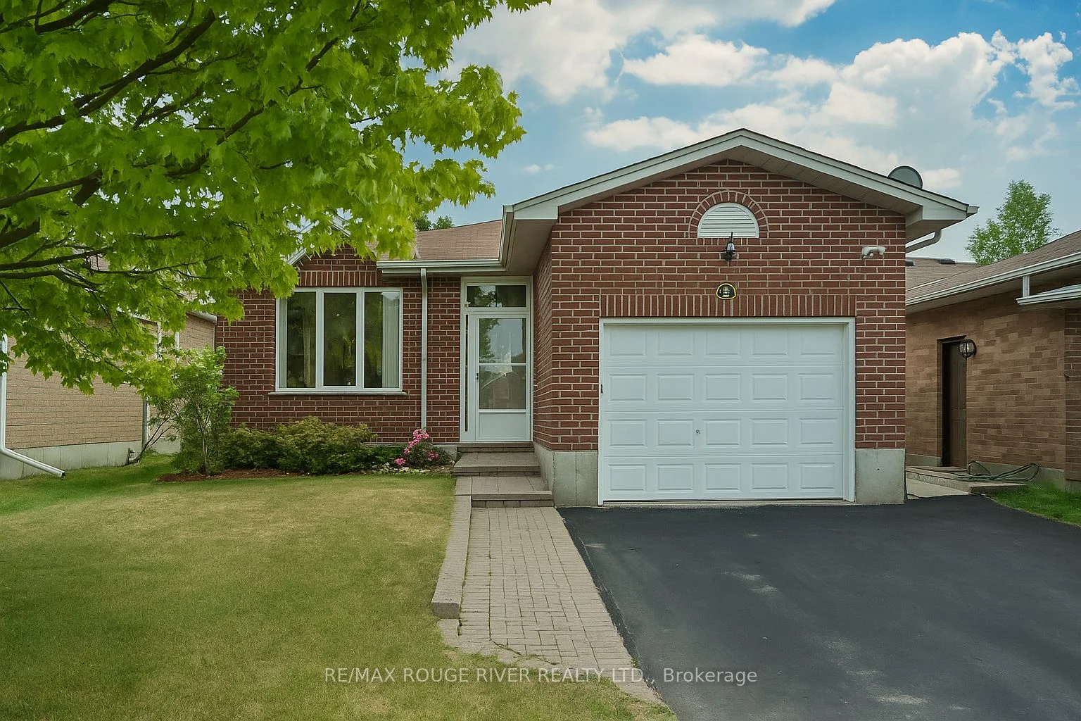 333 Mary Street W, Kawartha Lakes, ON K9V 5X5