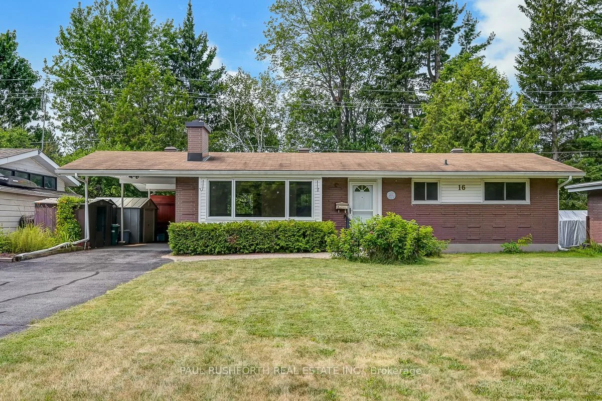 16 Solva Drive, Crystal Bay - Rocky Point - Bayshore, ON K2H 5R5