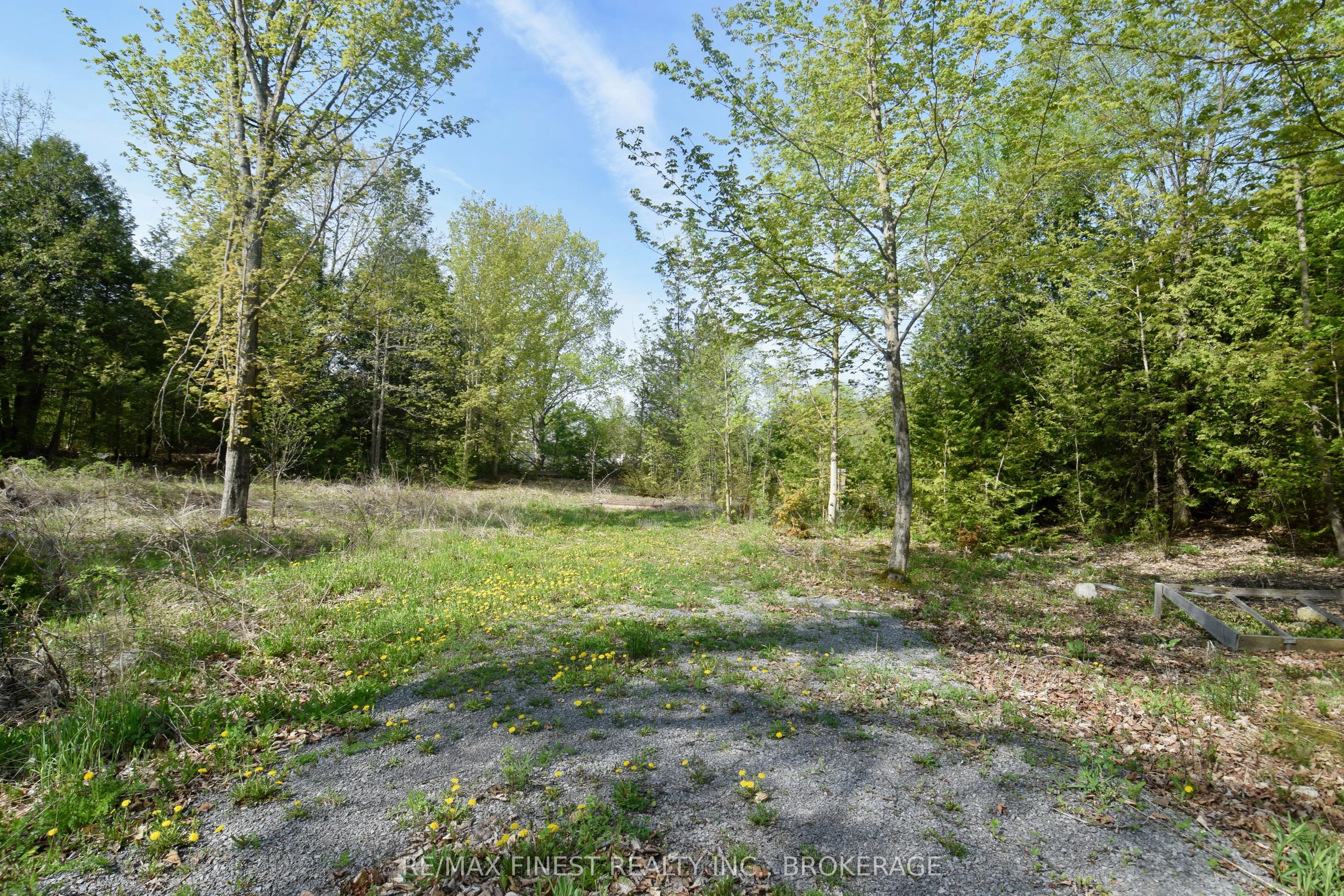 20 Ballantra Drive, Stone Mills, On K0k 3g0