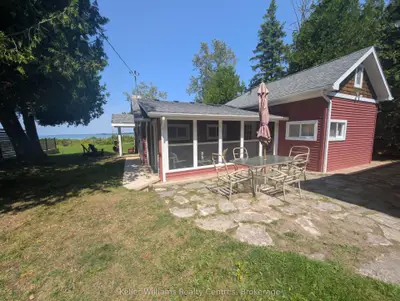 Detached in South Bruce Peninsula