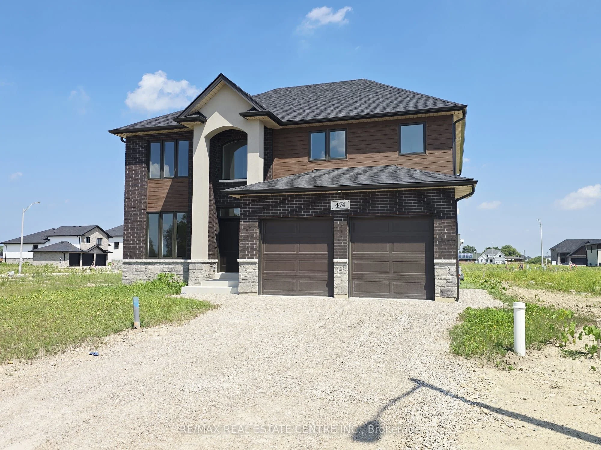 Detached in Lakeshore
