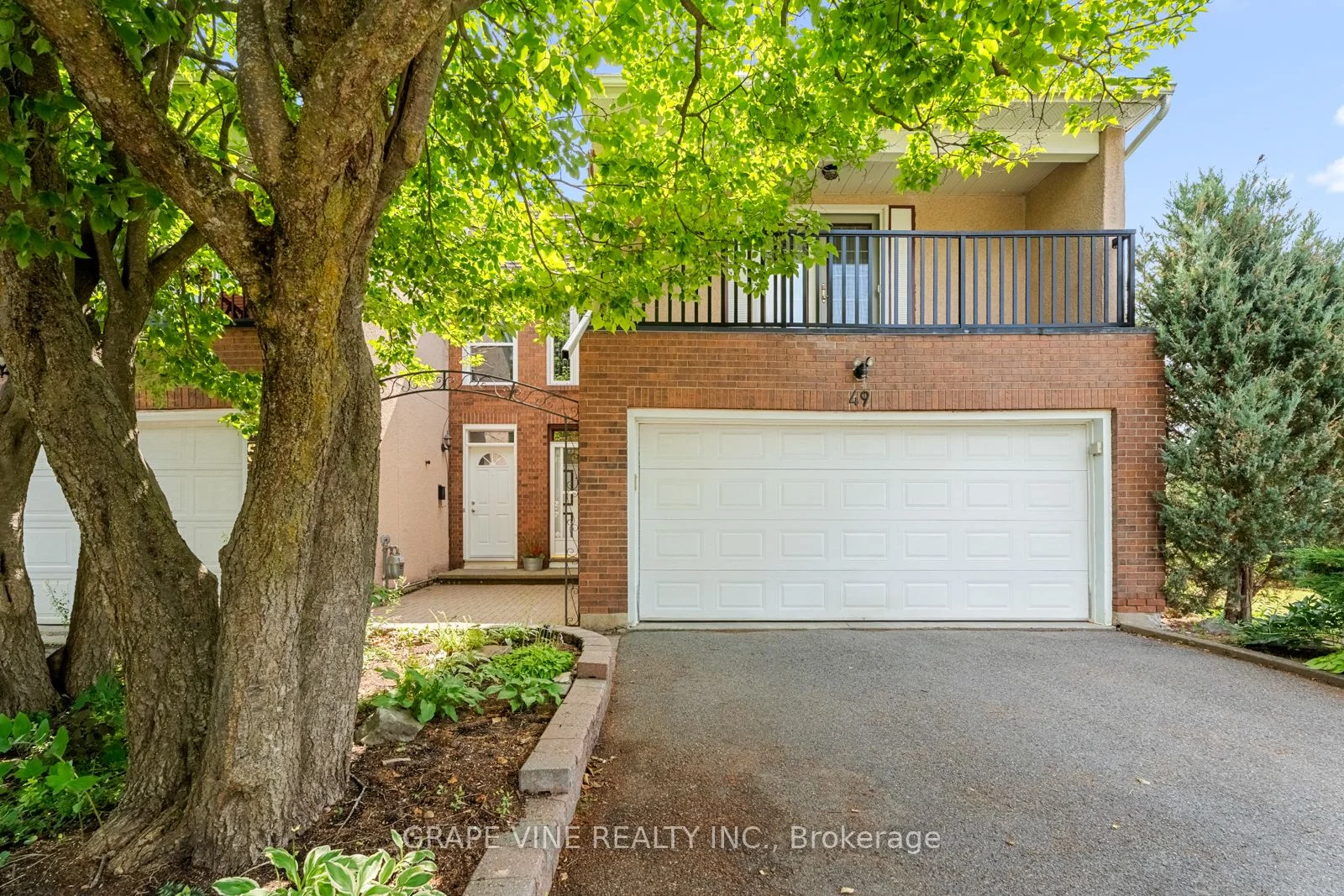 49 Tybalt Crescent, Bells Corners and South to Fallowfield, ON K2H 8J6