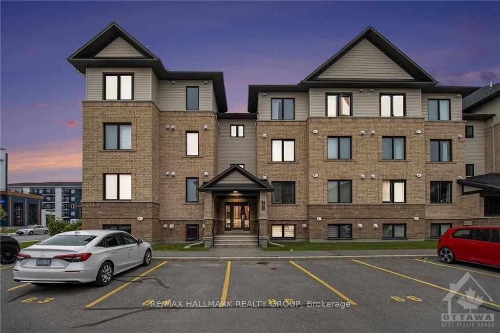 105 BLUESTONE Private 1, Orleans - Cumberland and Area, ON K4A 0M5
