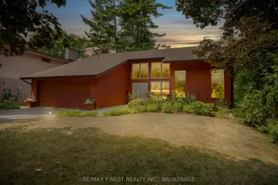 Detached in Kingston