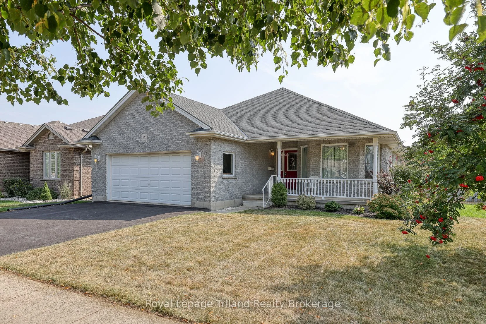 245 Falcon Drive, Woodstock, ON N4T 0A1