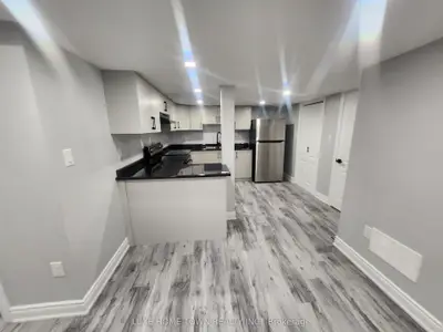 Detached in Shelburne