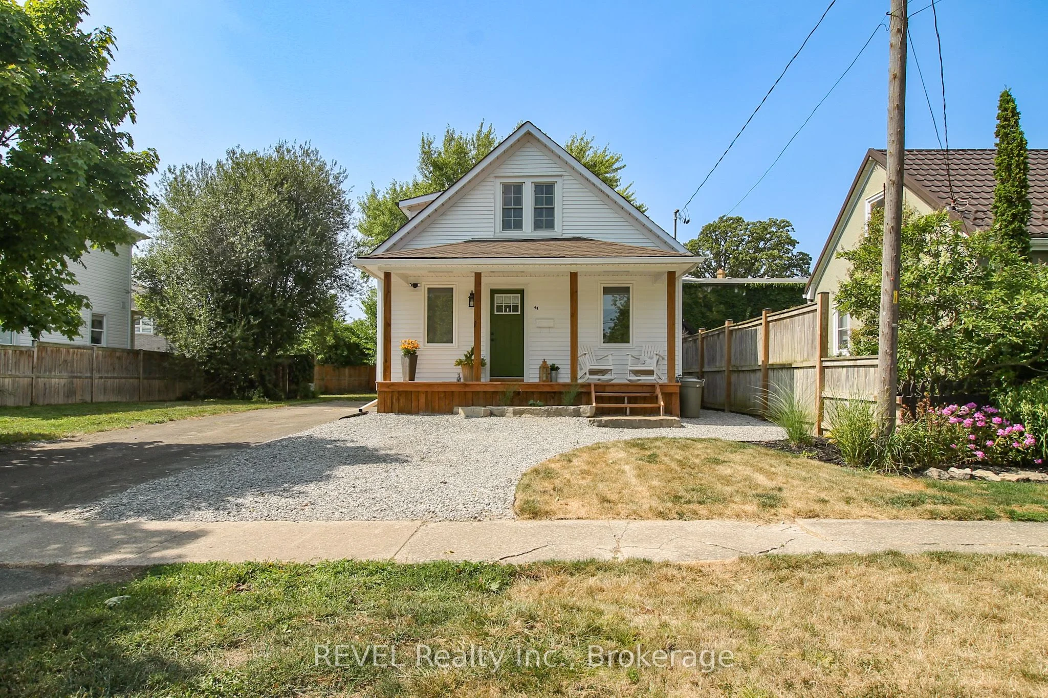 44 St. George Street, Welland, ON L3C 5N2