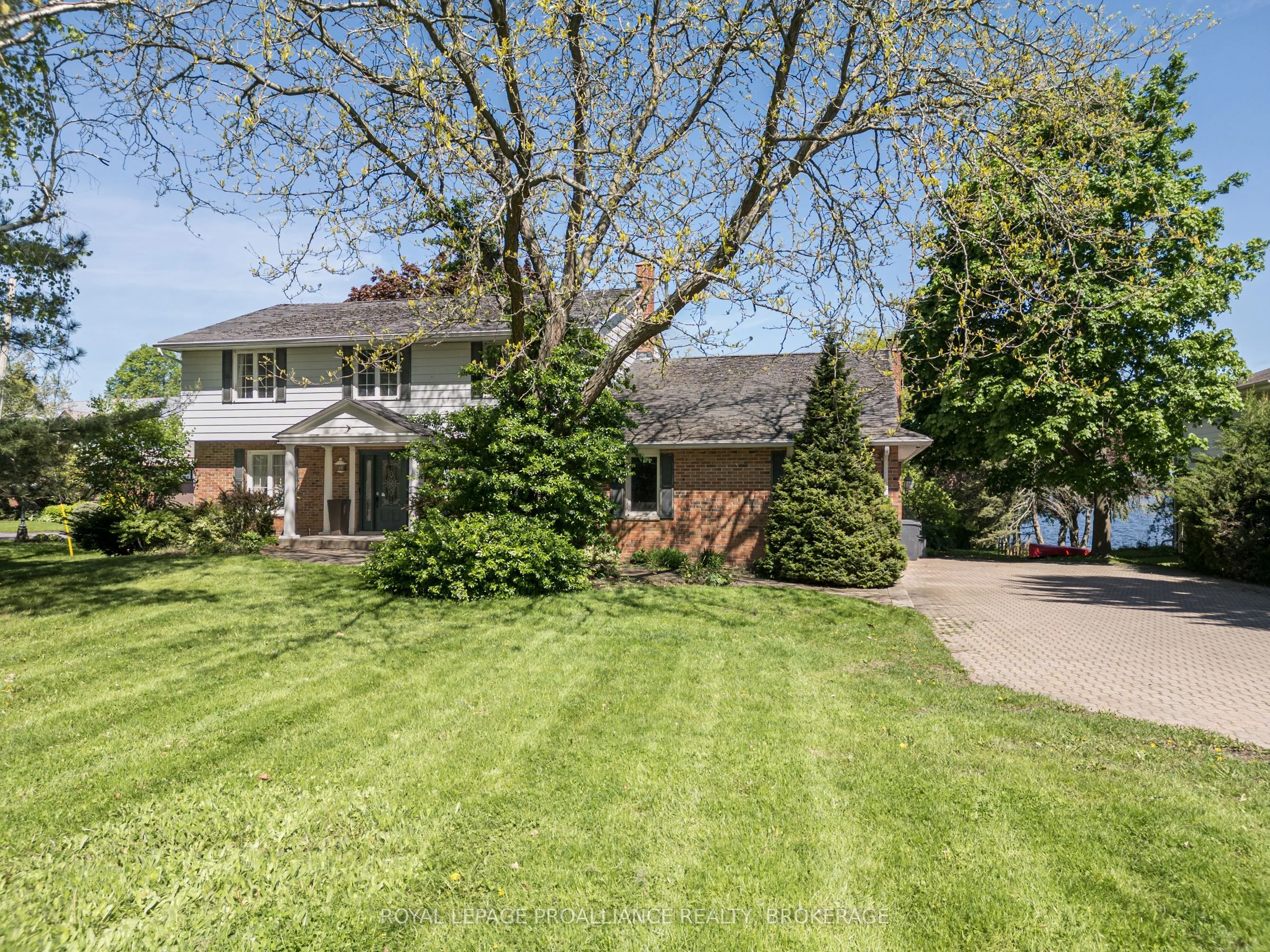 1060 County Road 3, Prince Edward County, ON, K8N 4Z1