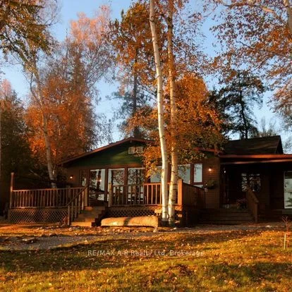 903 McRae Hay Lake Road 4, South Algonquin, ON K0J 2M0