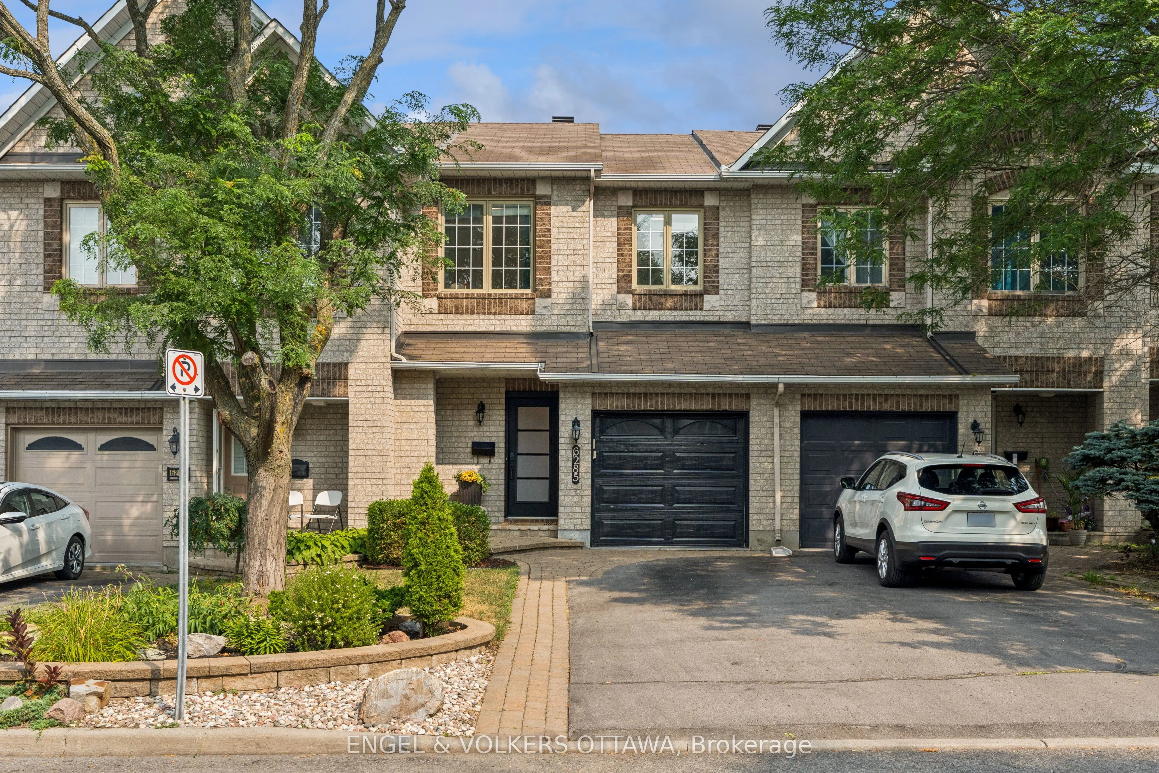 6285 Sablewood Place, Orleans - Convent Glen and Area, ON K1C 7M6