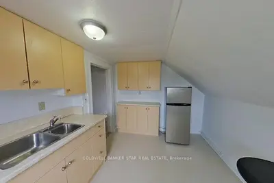 Upper Level in Lambton Shores