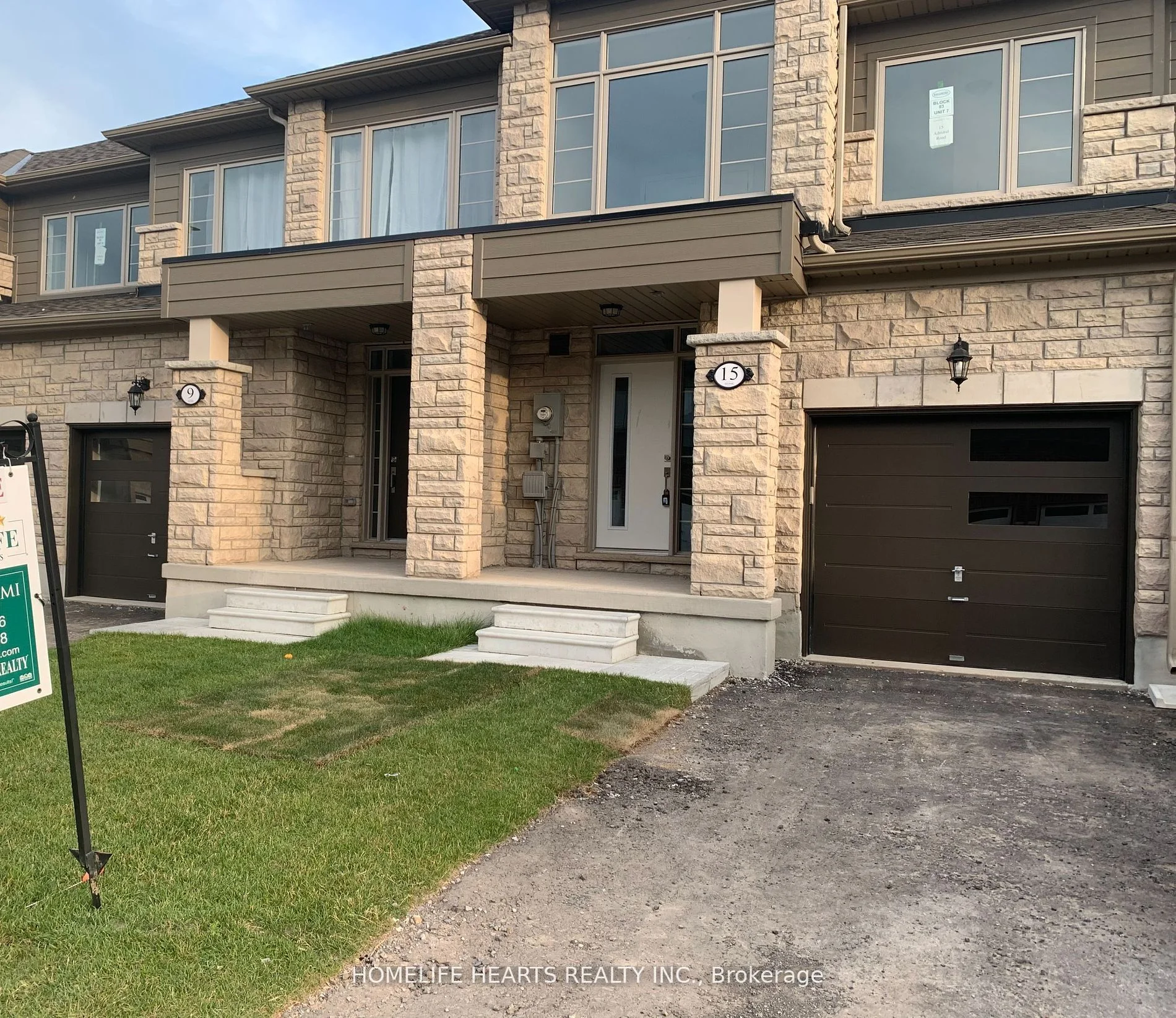 Att/Row/Townhouse in Welland