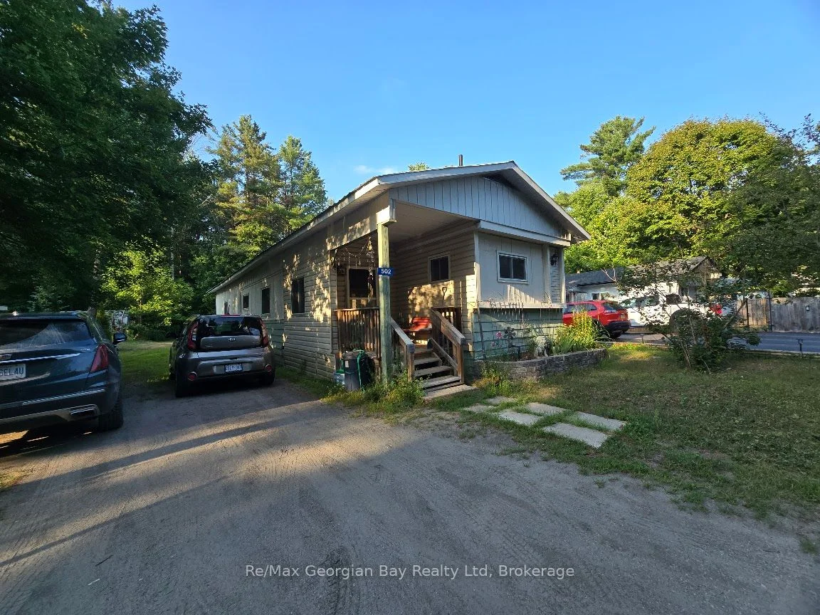 1713 HIGHWAY 11 SOUTH Highway 502, Gravenhurst, ON P0E 1G0