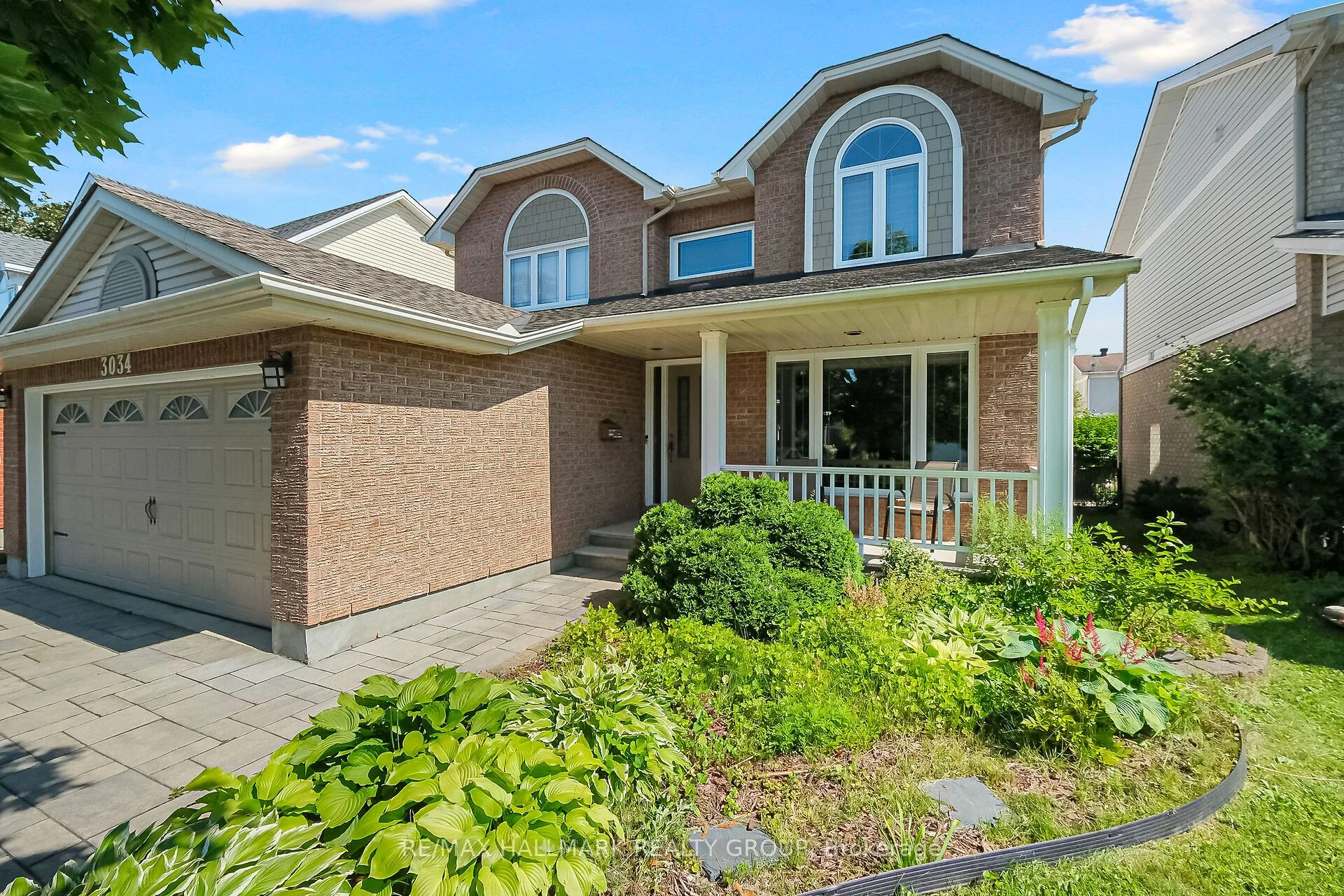 3034 Courtyard Crescent, Blossom Park - Airport and Area, ON K1T 3R7