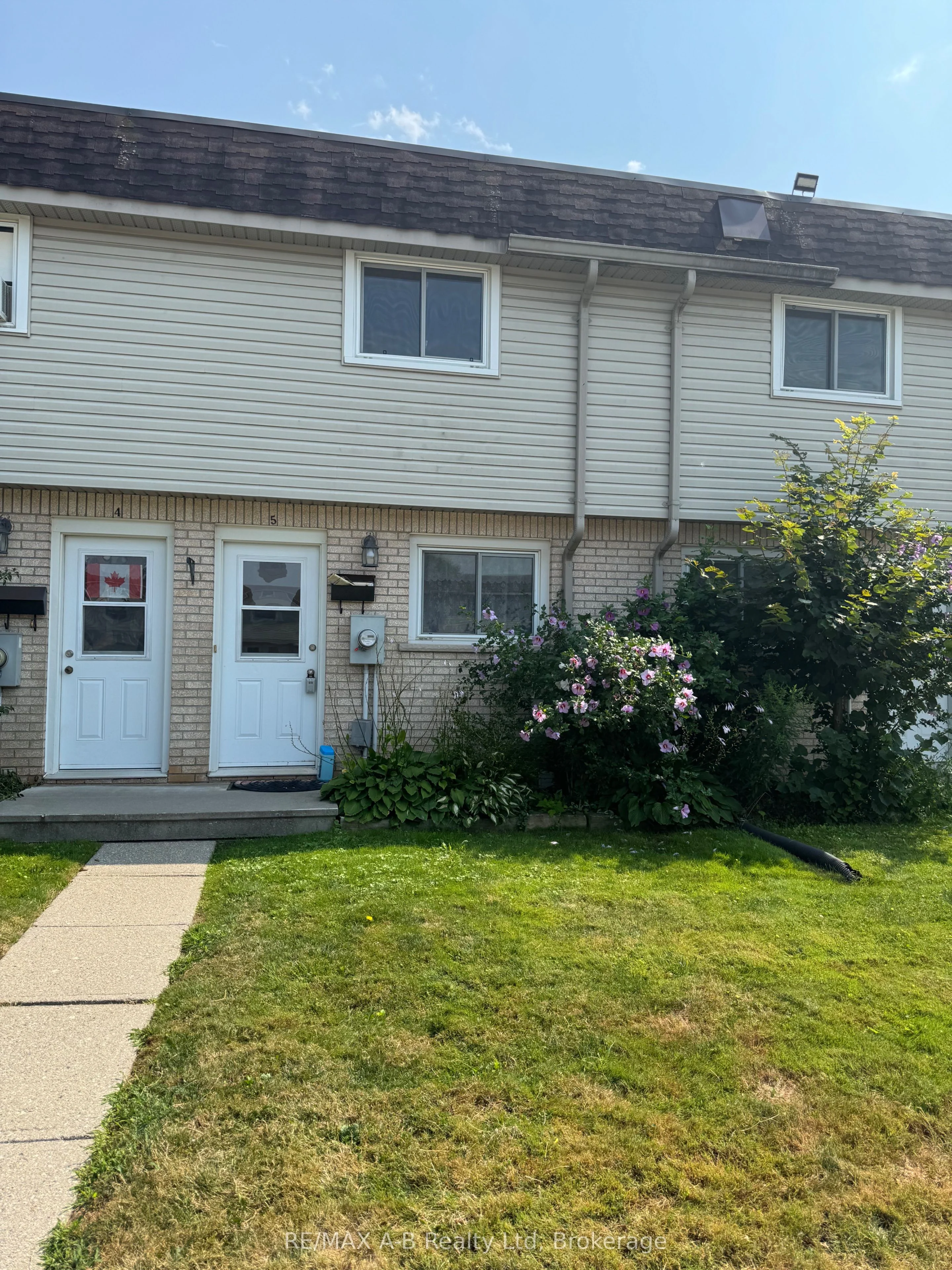 95 Springbank Avenue N 5, Woodstock, ON N4S 7P7