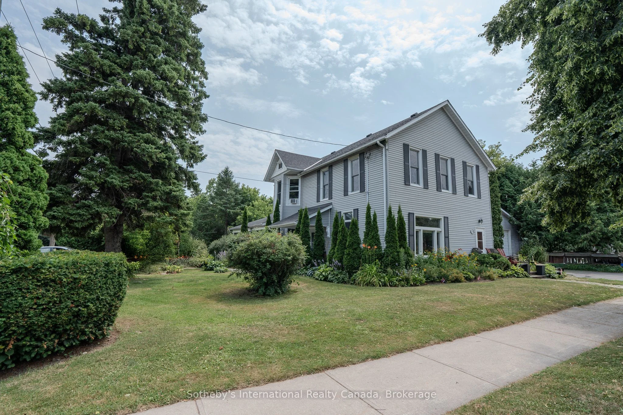 103 Bruce Street S A, Blue Mountains, ON N0H 2P0