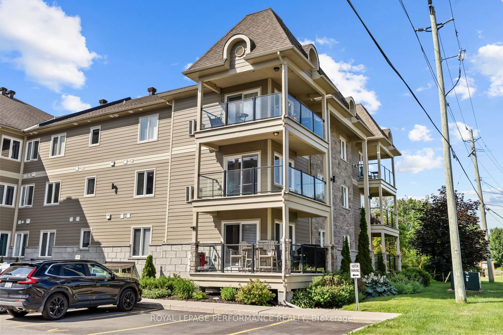 476 Church Street 202, Russell, ON K4R 0C2