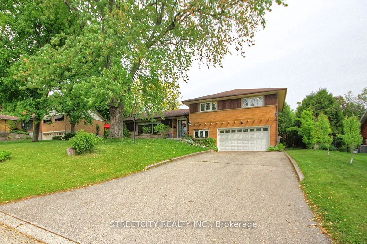 825 Clearview Avenue, London North, ON N6H 2N1