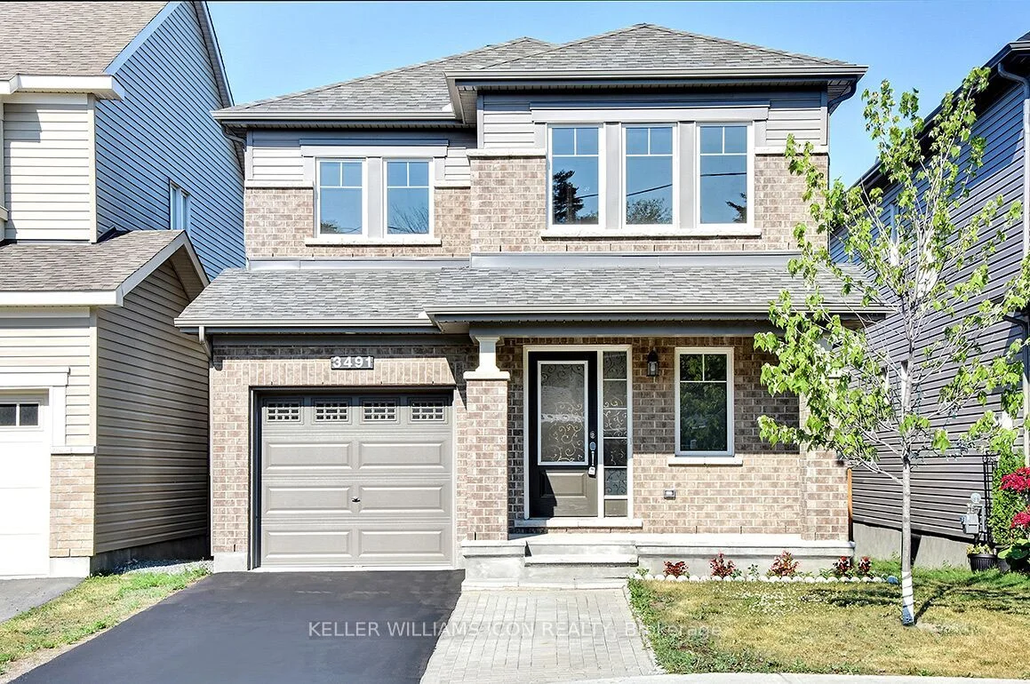 Detached in Barrhaven