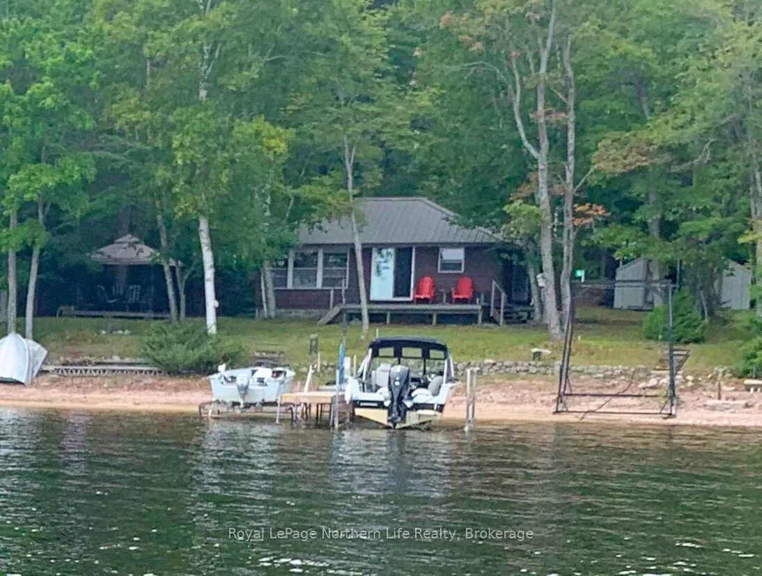 16 Muskie Bay Lake Nipissing , Nipissing, ON P0H 1W0