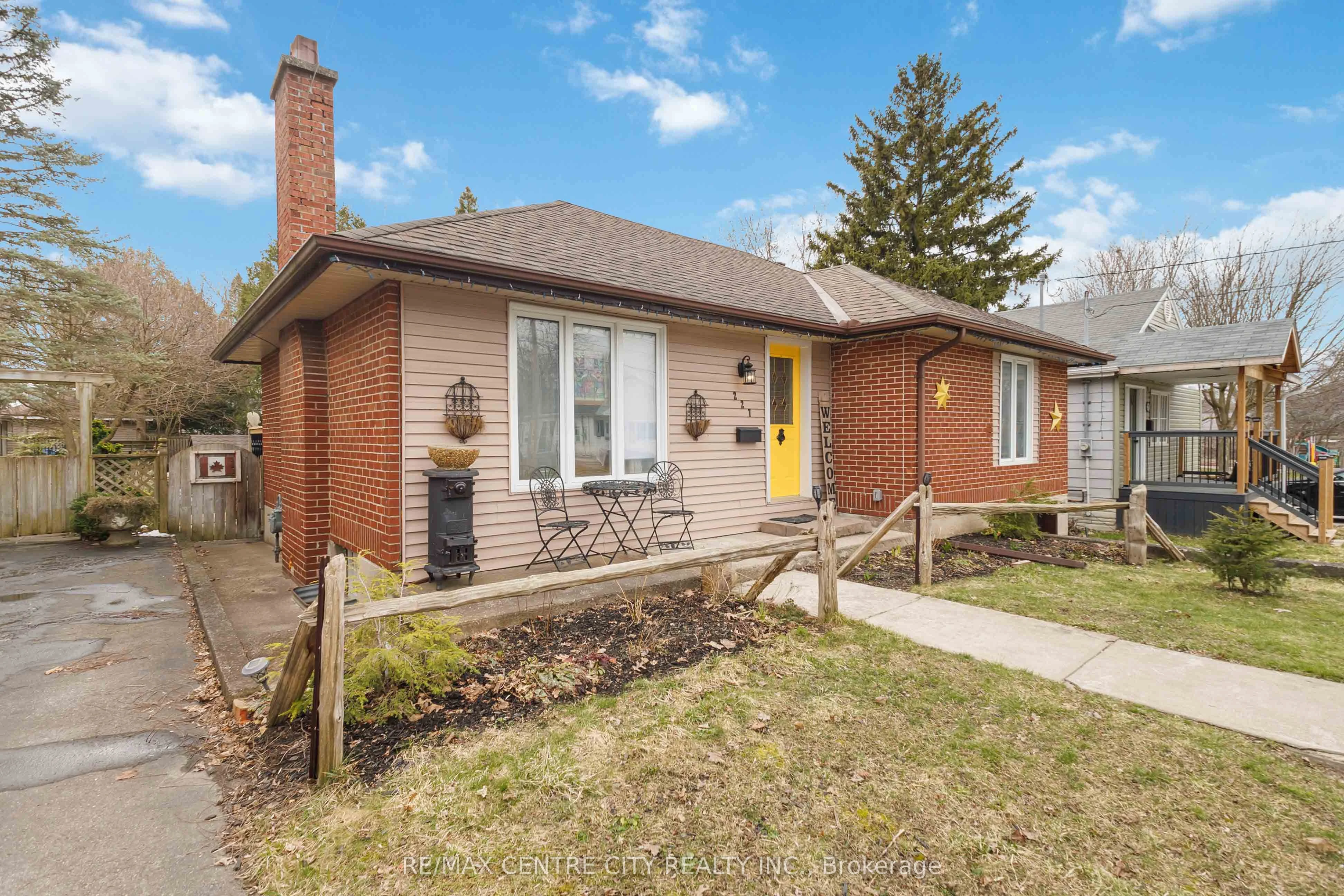 Detached in London East