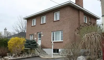 Detached in Carlington - Central Park