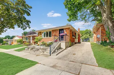 Detached in London South