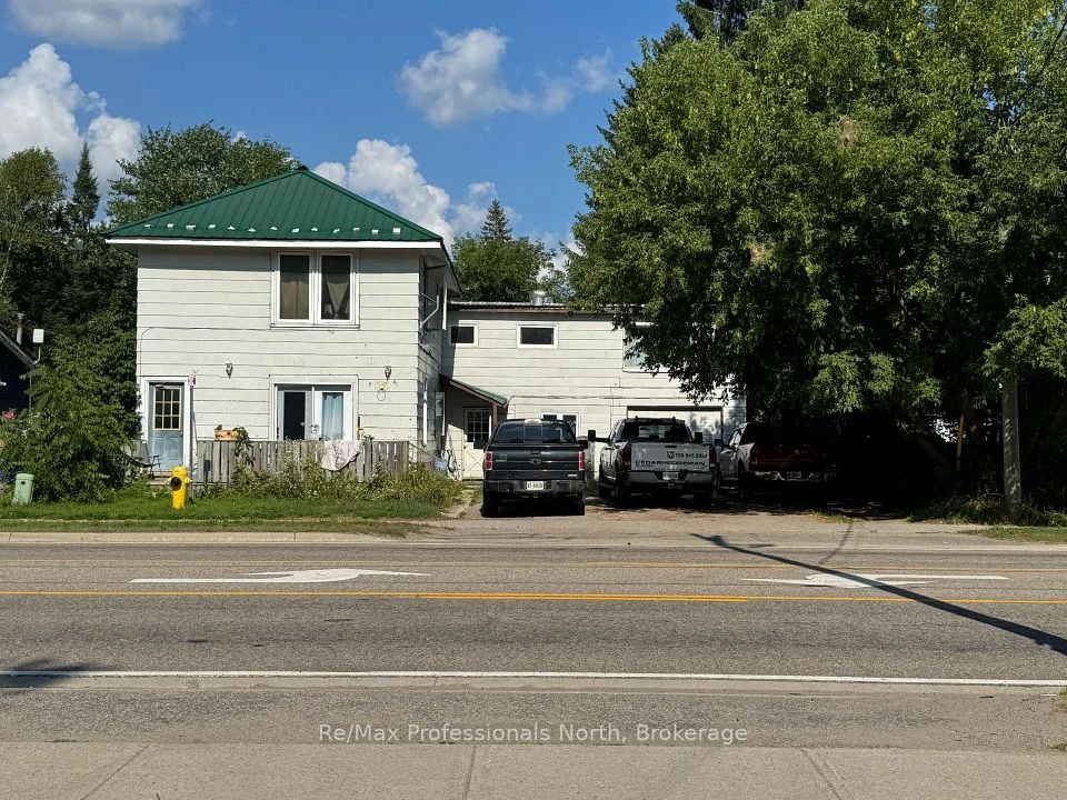 43 Wellington Street, Bracebridge, ON P1L 1E8