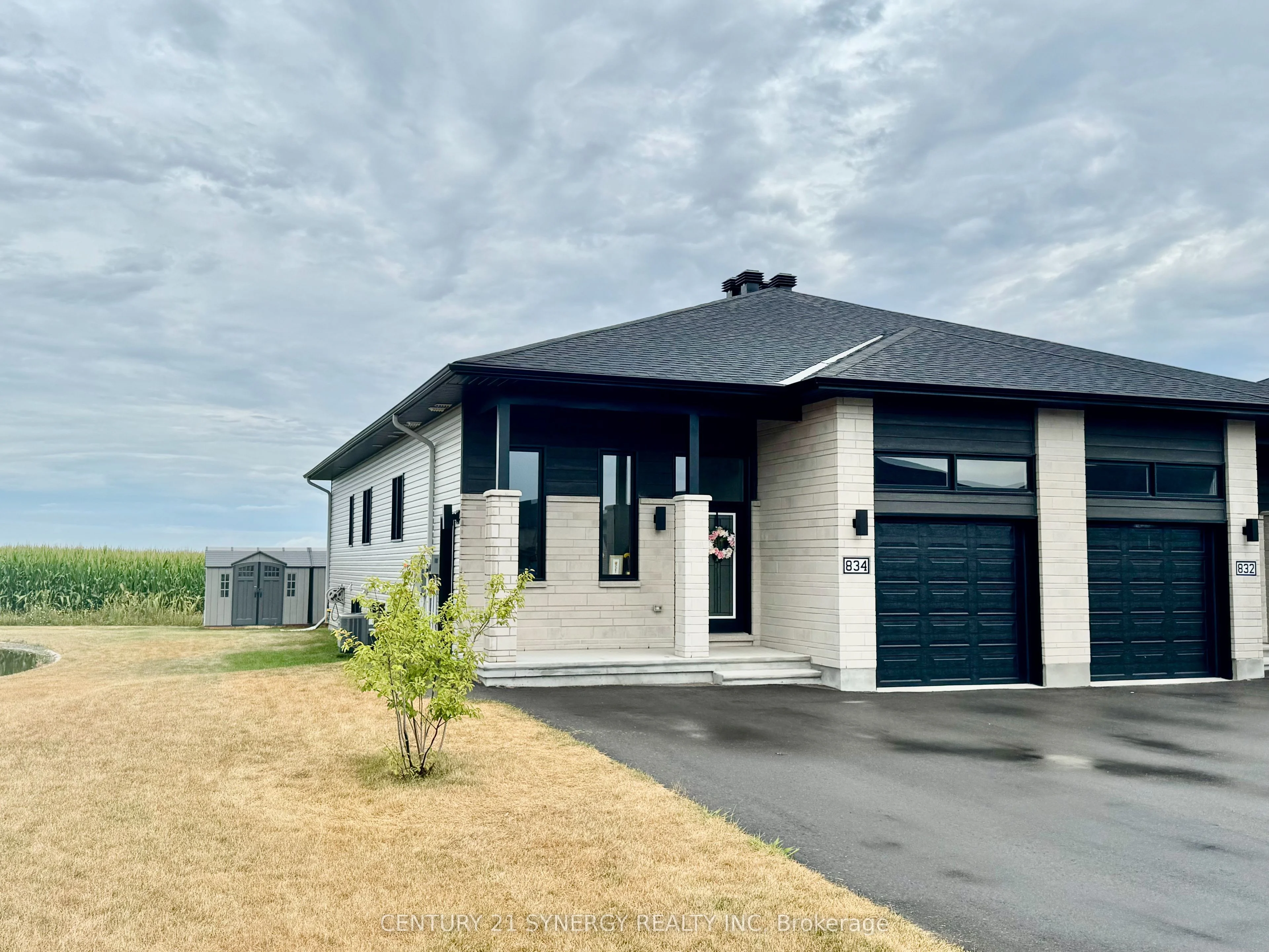 834B NAMUR Street, Russell, ON K0A 1W0