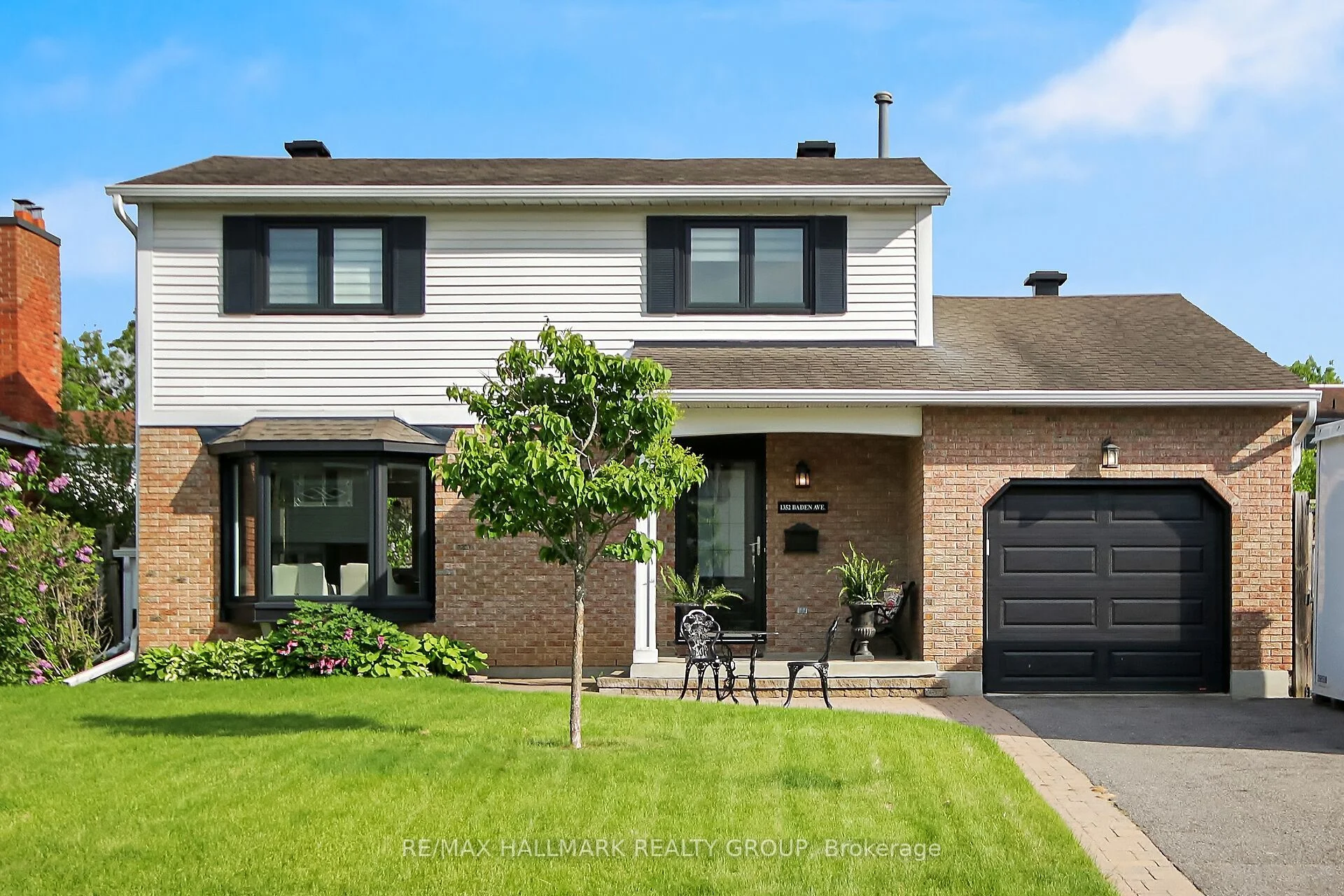 1352 Baden Avenue, Blossom Park - Airport and Area, ON K1T 1V7