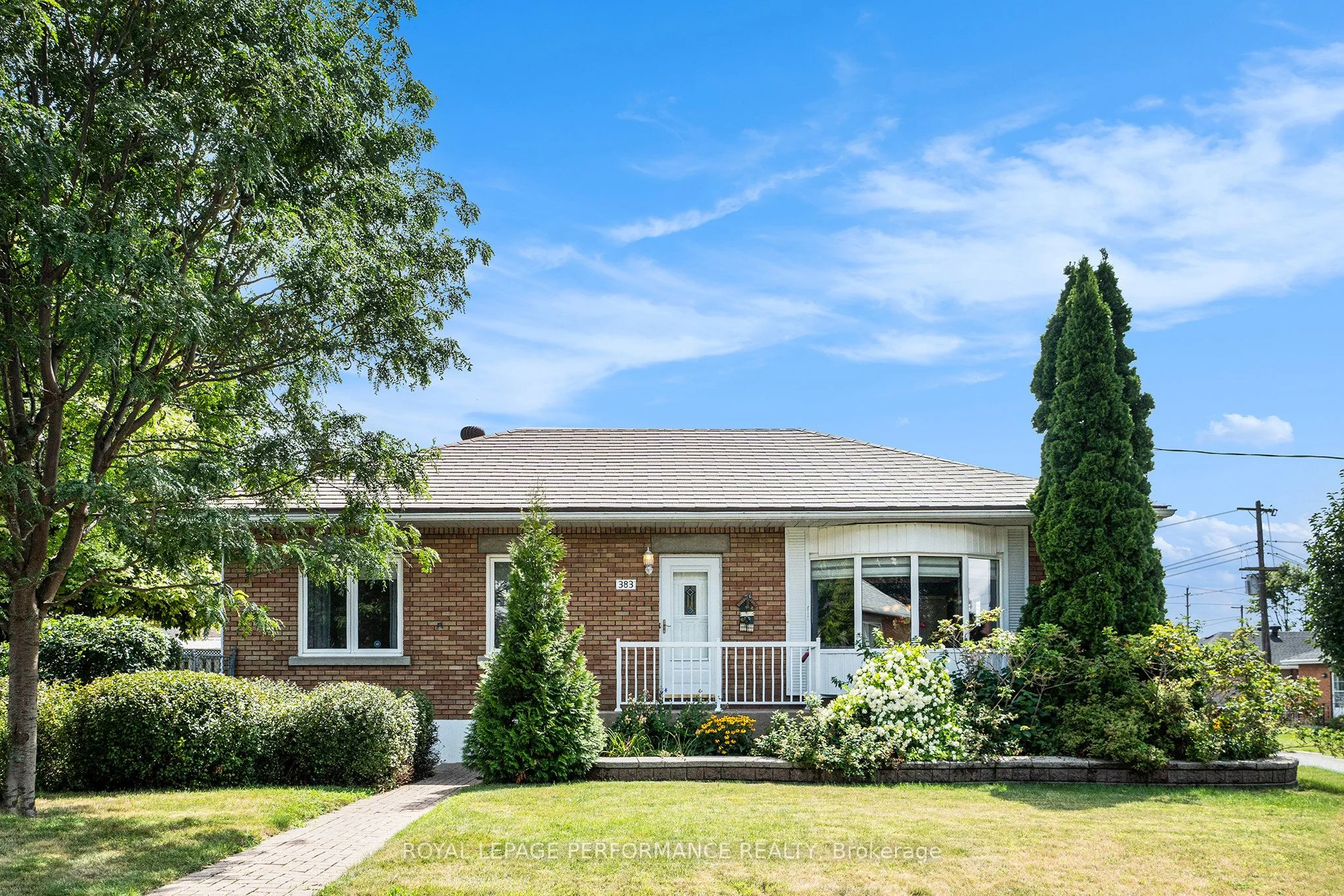 383 Maria Goretti Circle, Vanier and Kingsview Park, ON K1L 6S3