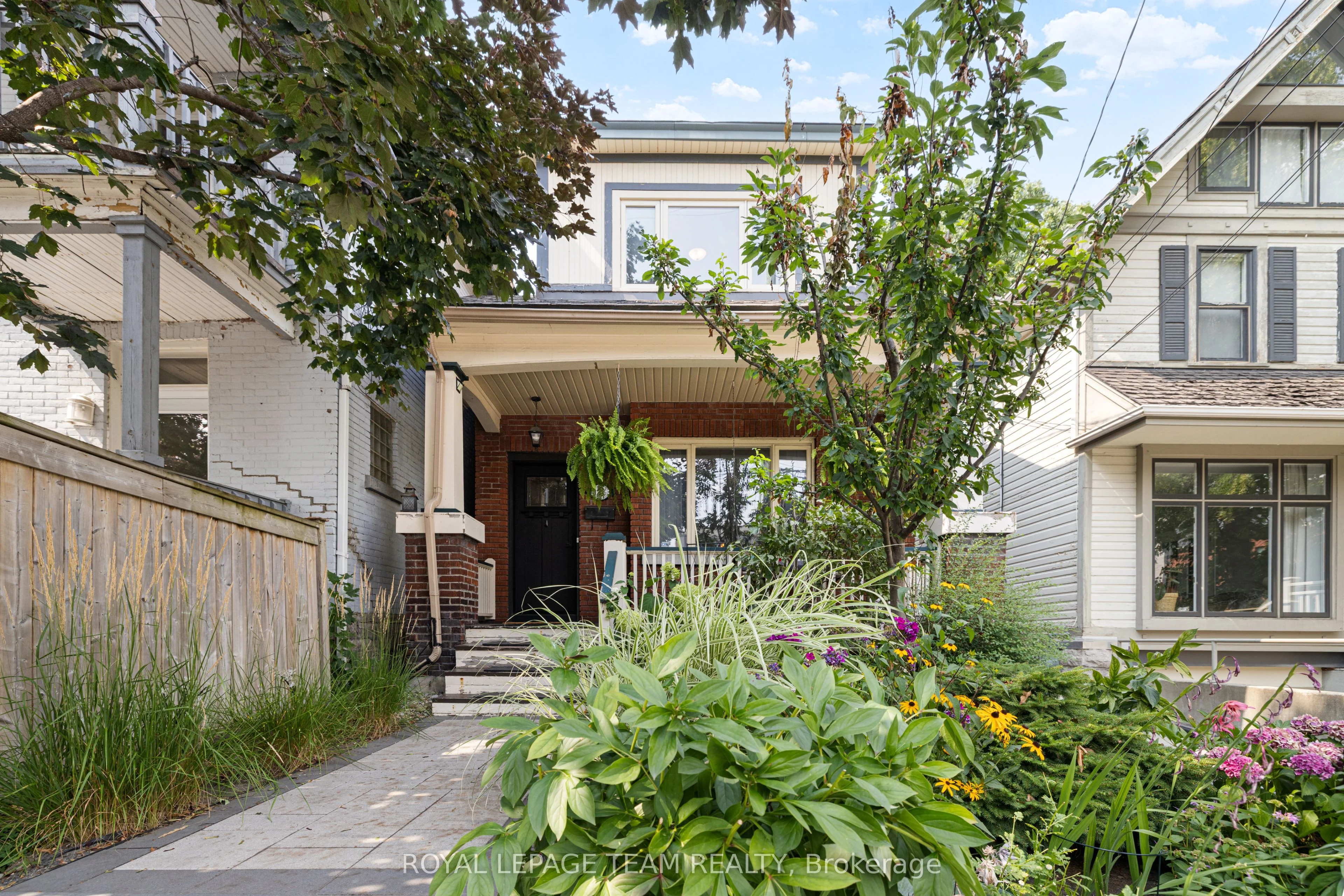 15 1/2 Fourth Avenue, Glebe - Ottawa East and Area, ON K1C 2K8