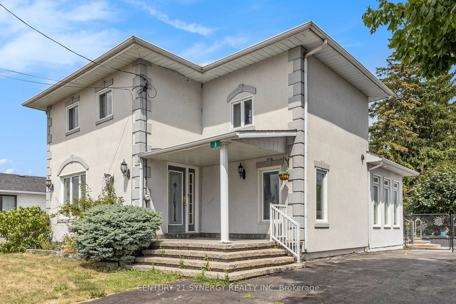 3 Bridge Street, North Stormont, ON K0A 1R0