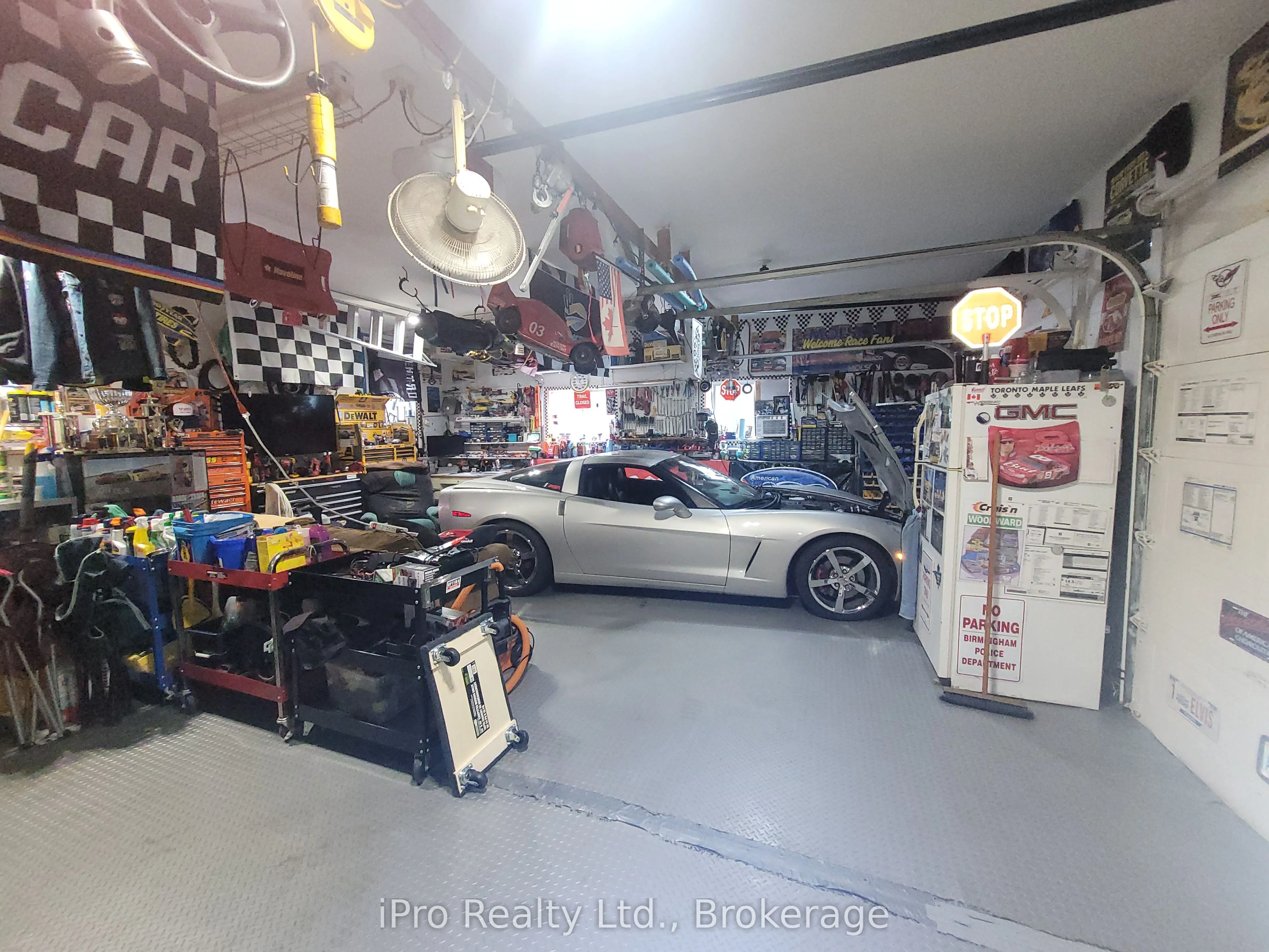 555 Old North Road, Huntsville, On P1h 2j4