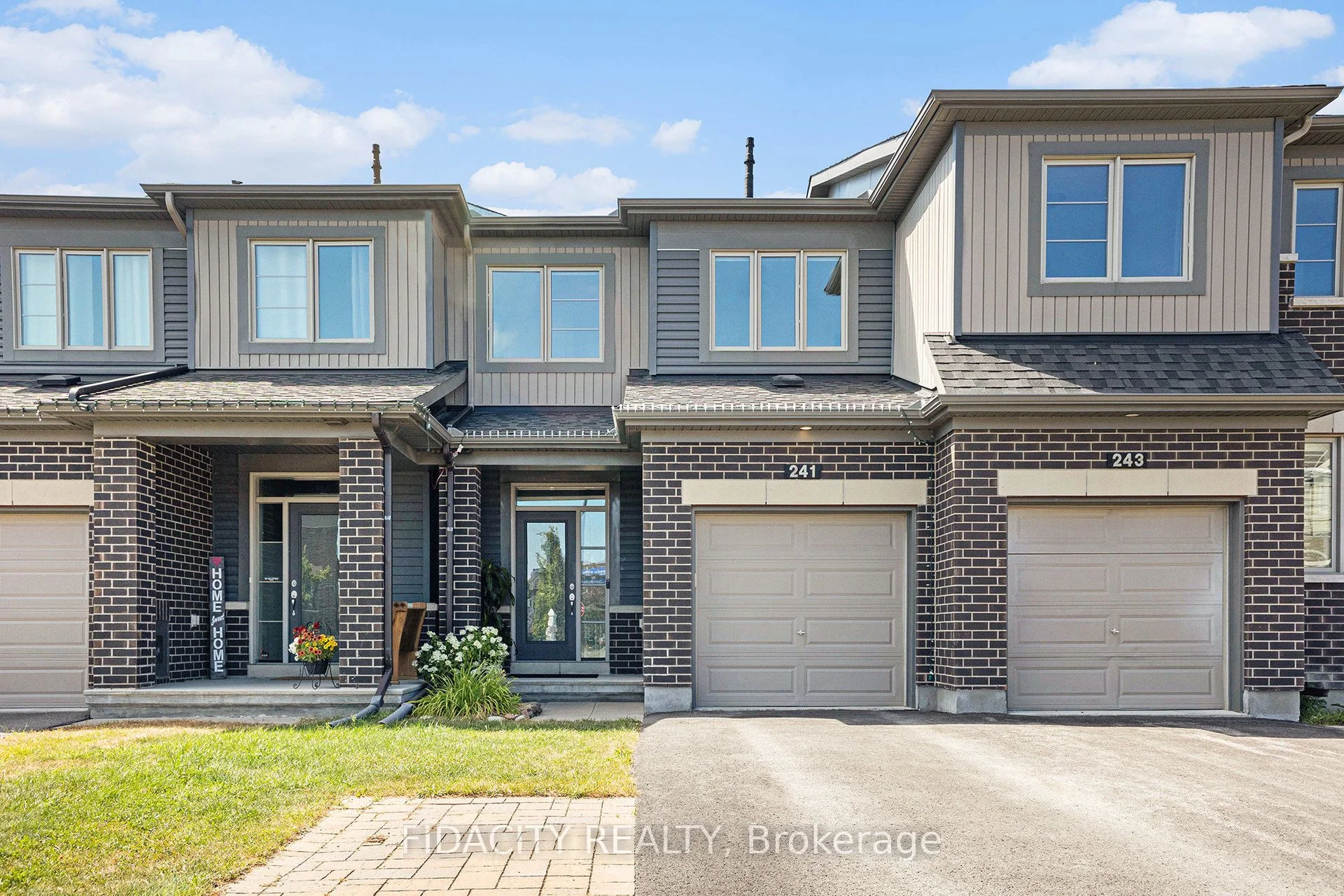 241 Bandelier Way, Stittsville - Munster - Richmond, ON K2S 2J3