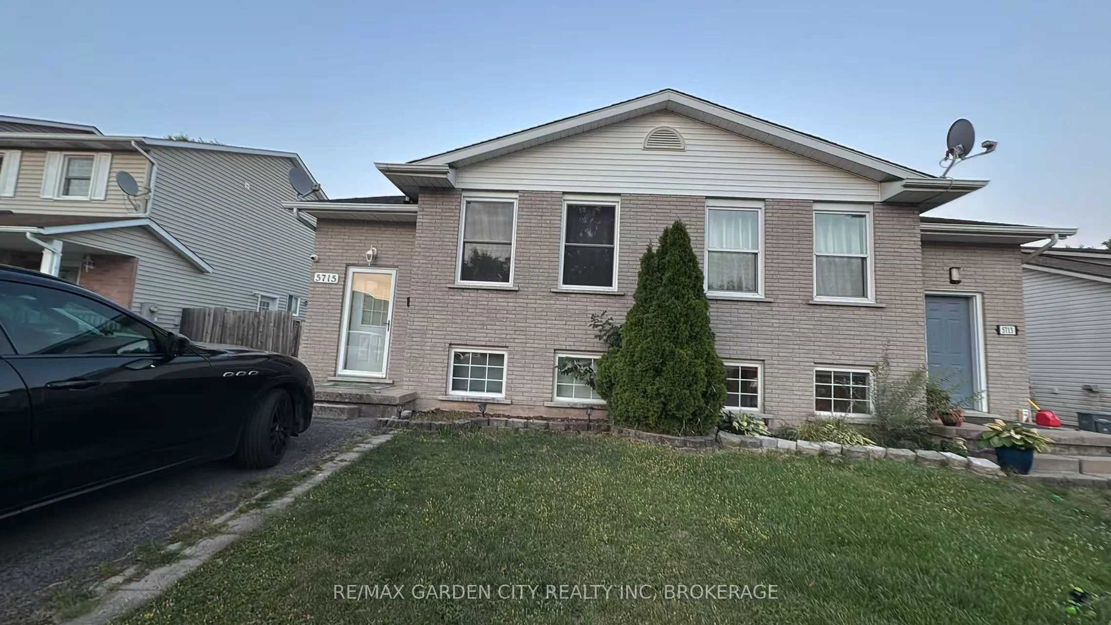 5715 DEERBROOK Street, Niagara Falls, ON L2G 7V6