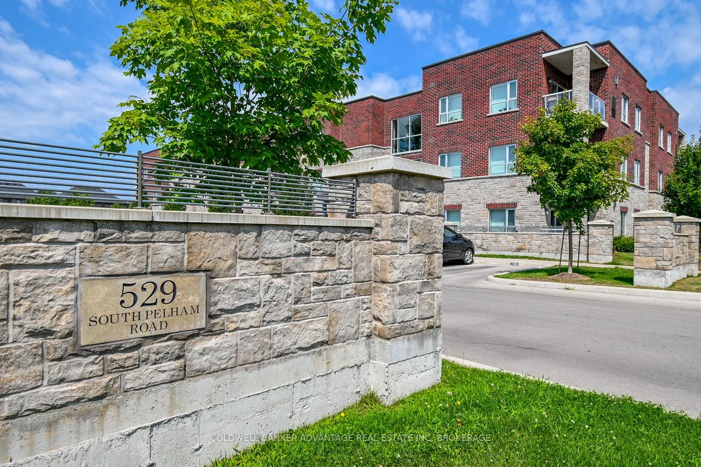529 South Pelham Road 304, Welland, ON L3C 3C7