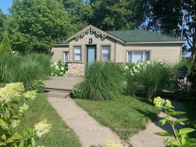 2 JOHN Street, Northern Bruce Peninsula, ON N0H 1W0