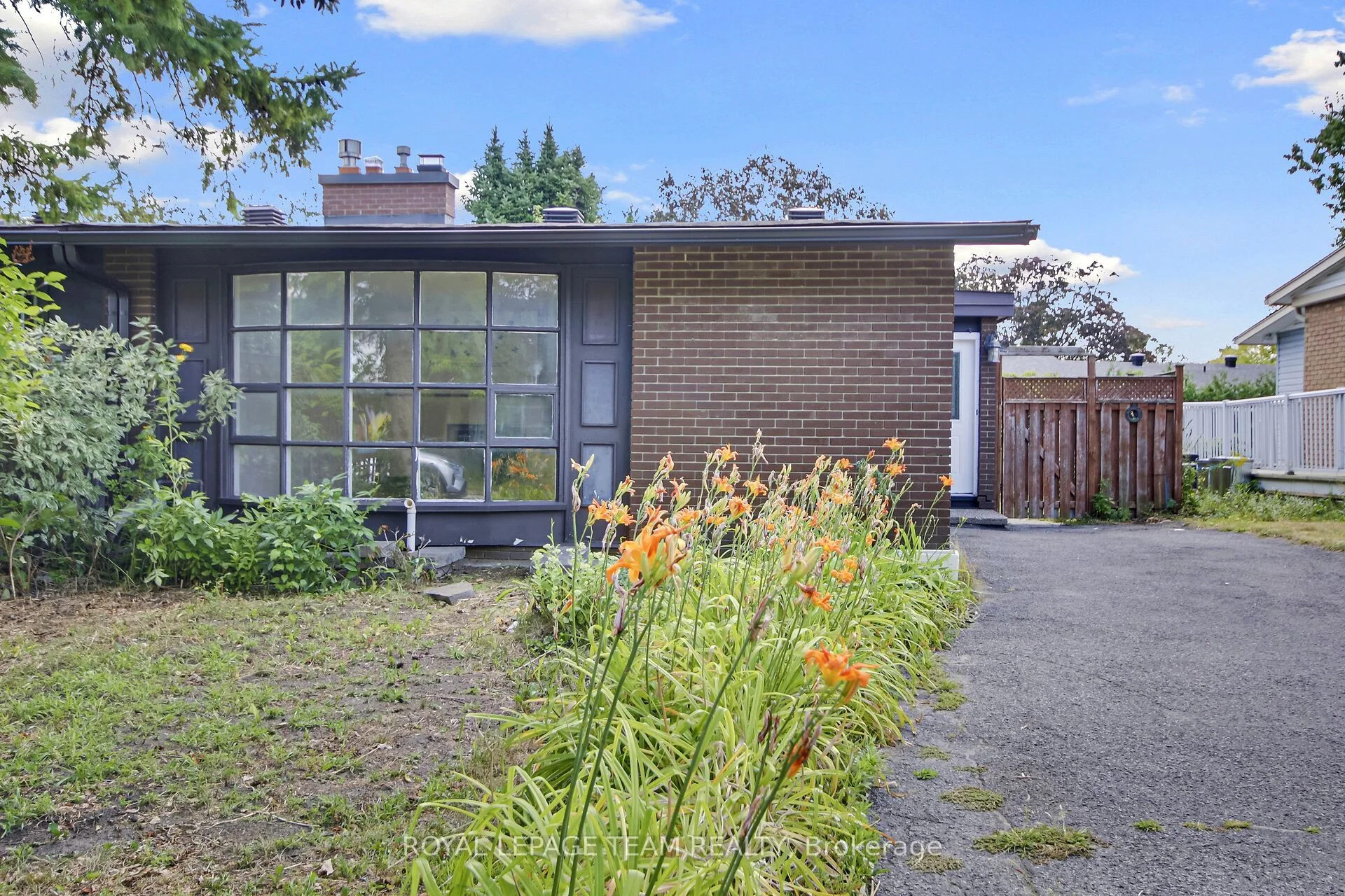 Semi-Detached in Cityview - Parkwoods Hills - Rideau Shore