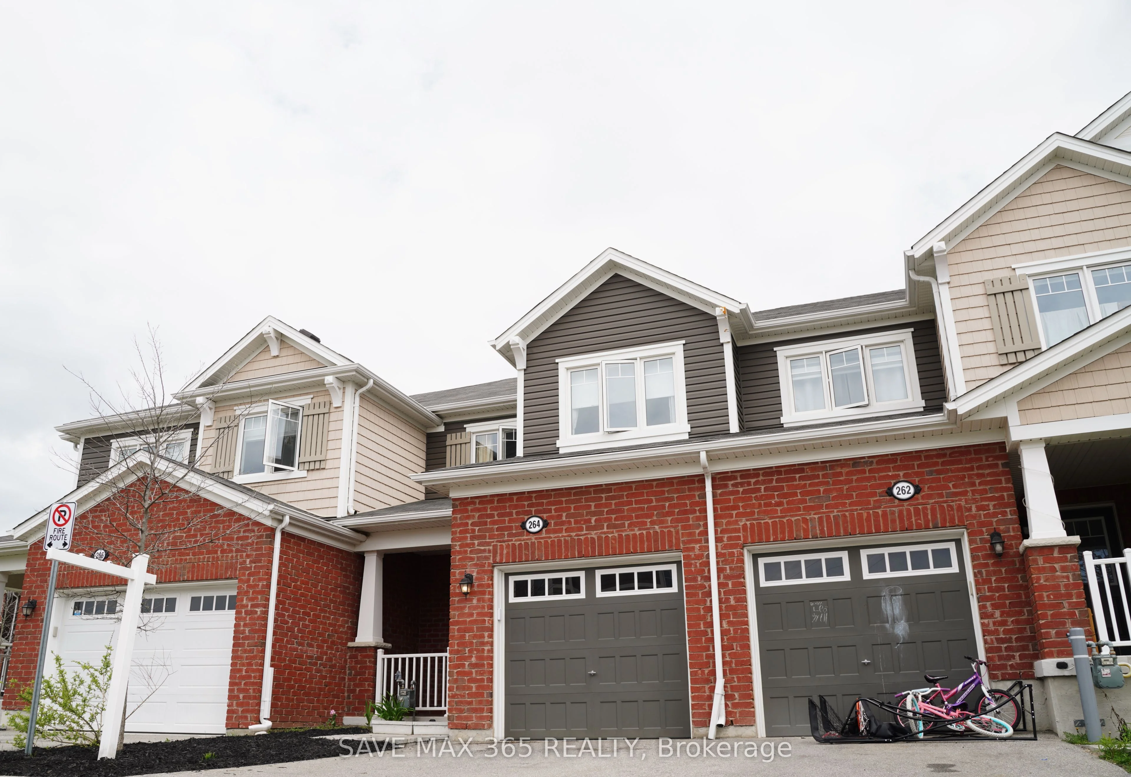 Att/Row/Townhouse in Kitchener